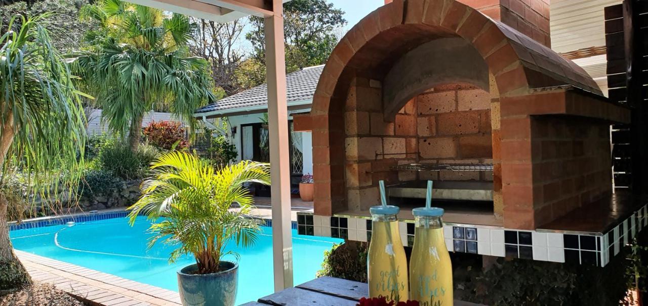 Summer Sand Holiday Cottages Scottburgh Exterior foto