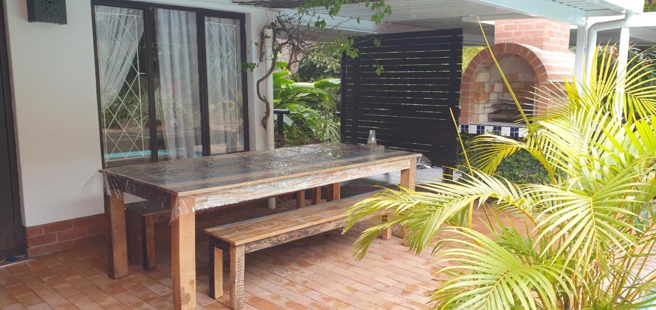 Summer Sand Holiday Cottages Scottburgh Exterior foto