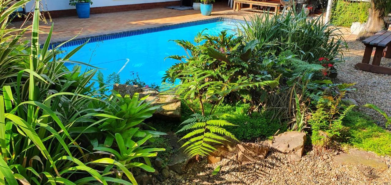 Summer Sand Holiday Cottages Scottburgh Exterior foto